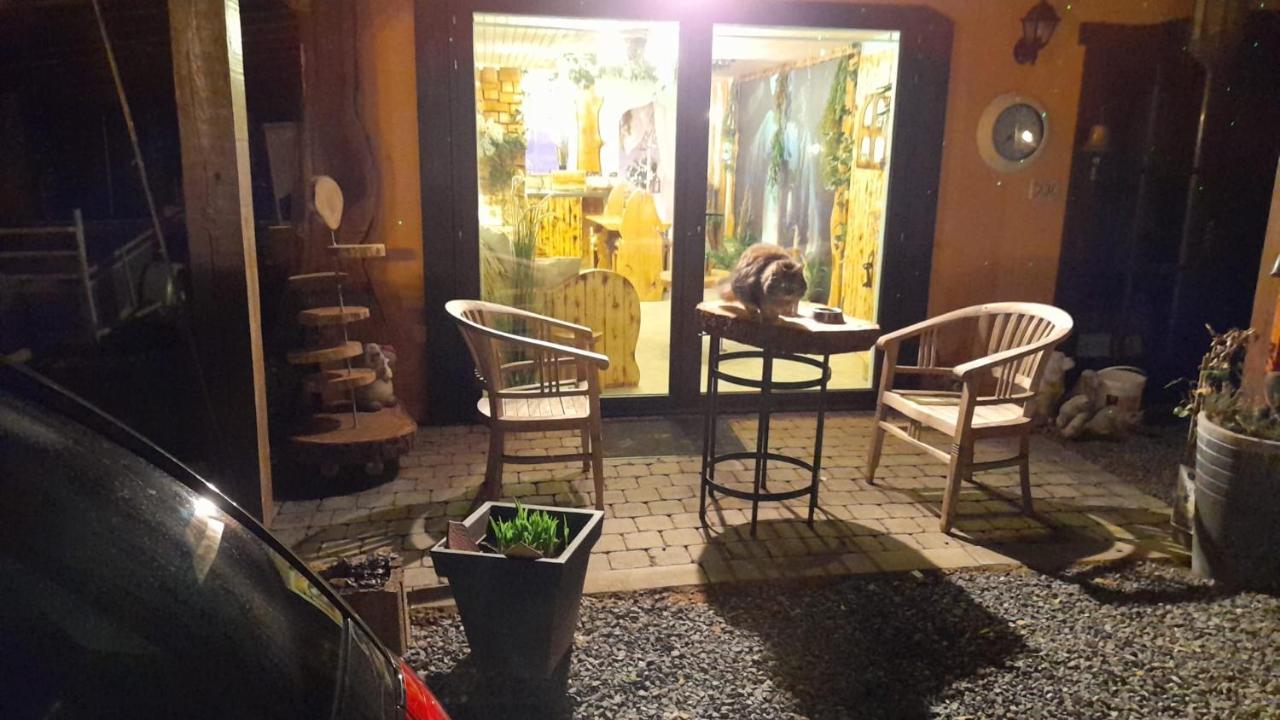 Le Feerica Hotell Érezée Exteriör bild